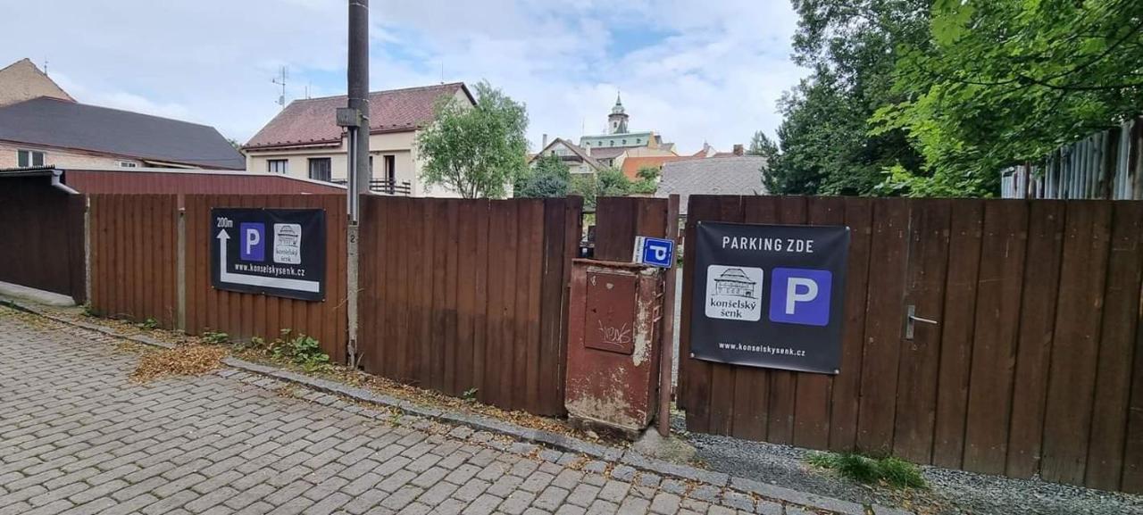 Konselsky Senk Domazlice Hotell Exteriör bild