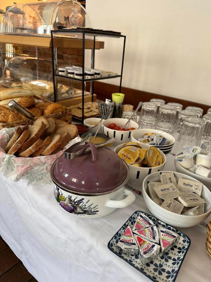 Konselsky Senk Domazlice Hotell Exteriör bild
